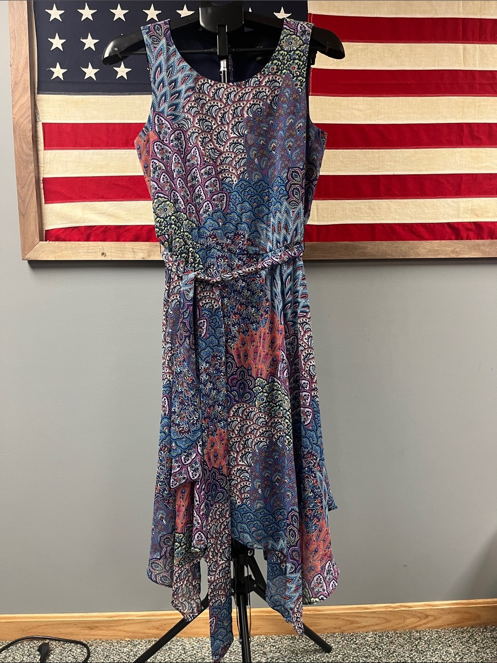 MSK Sleeveless Paisley Handkerchief Hem Dress - Multicolor